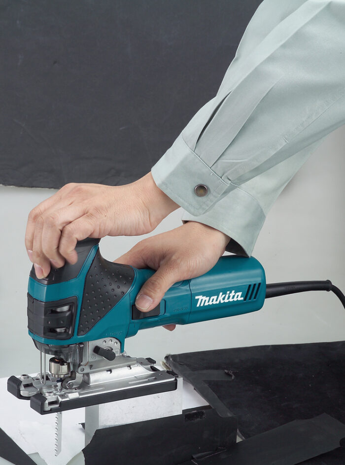 MAKITA WYRZYNARKA  720W 4351FCTJ - obrazek 2