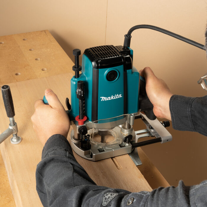 MAKITA FREZARKA GÓRNOWRZECIONOWA 12 MM 1650W RP1803FX - obrazek 2