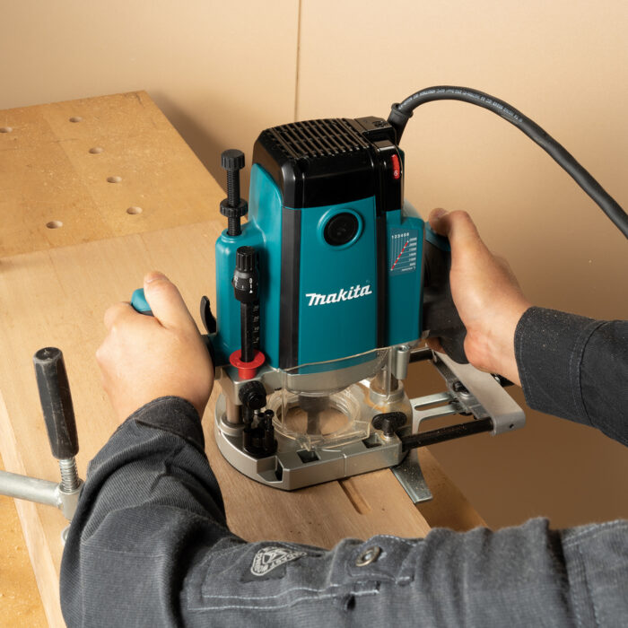 MAKITA FREZARKA GÓRNOWRZECIONOWA 12 MM 2100W RP2303FCX - obrazek 2